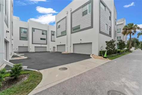2621 1st Avenue N St Petersburg FL 33713