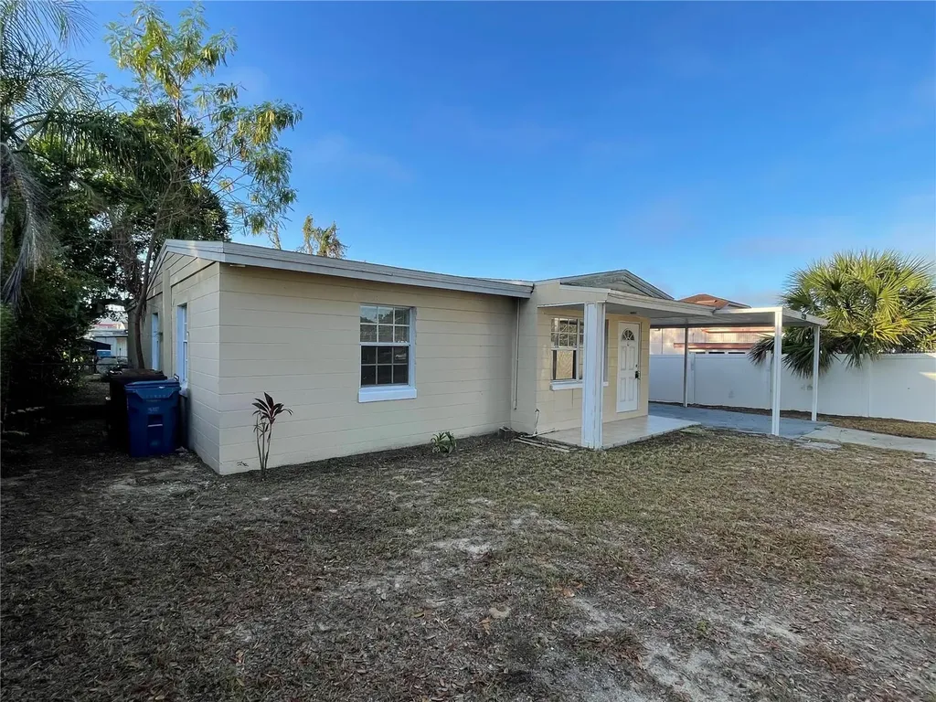 1208 Carlton Avenue Lake Wales FL 33853