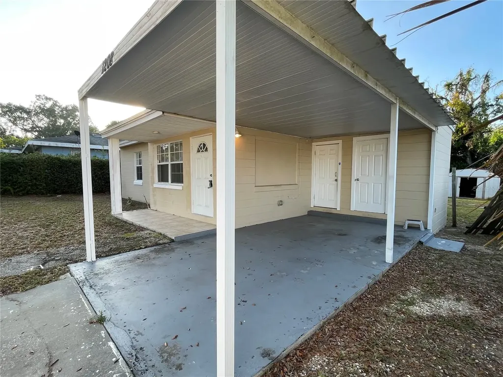 1208 Carlton Avenue Lake Wales FL 33853