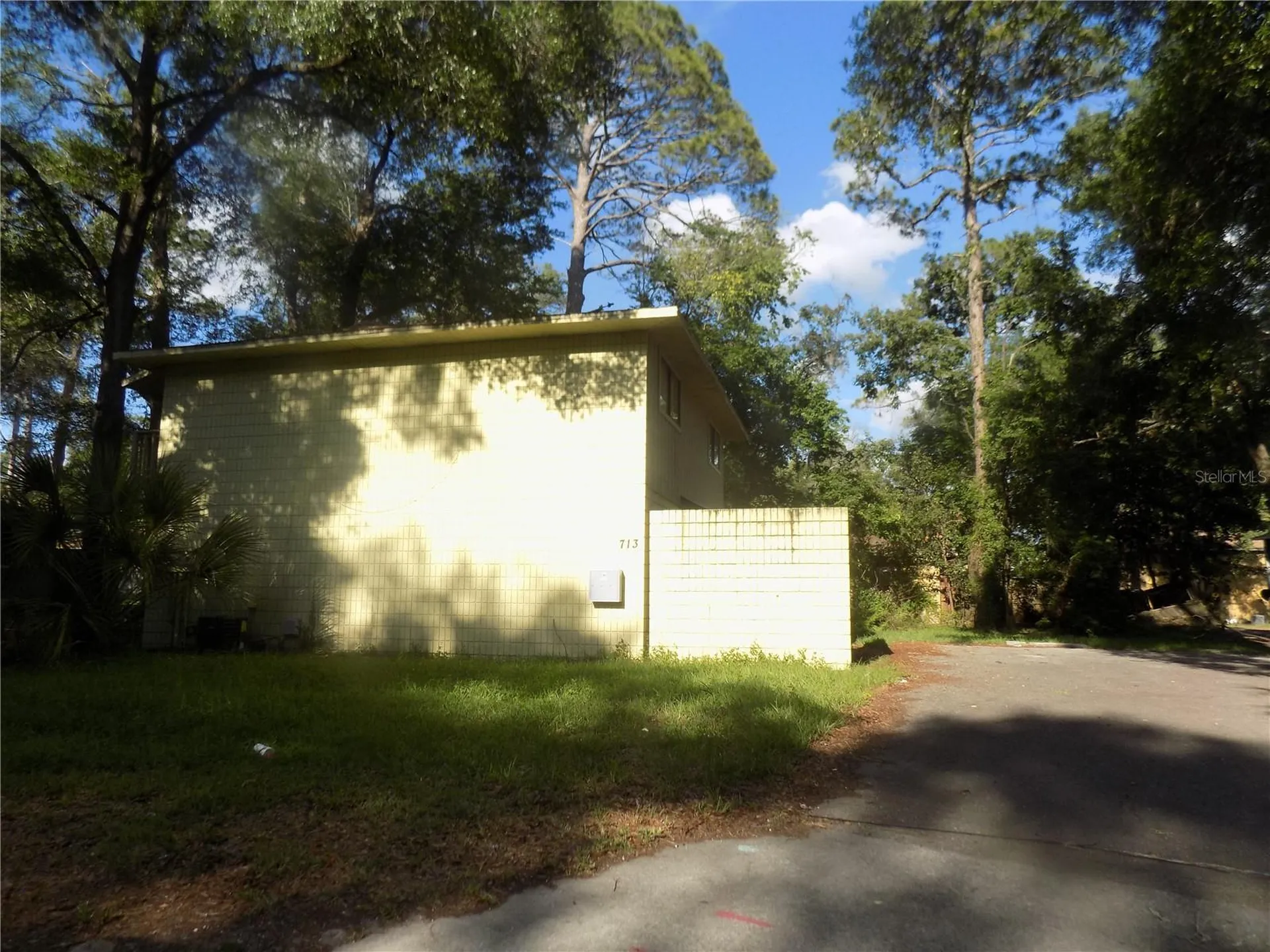 713 SW 69 Street Gainesville FL 32607