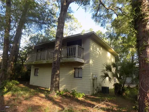 713 SW 69 Street Gainesville FL 32607
