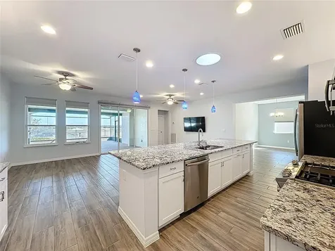 537 Narrow View Lane Groveland FL 34736