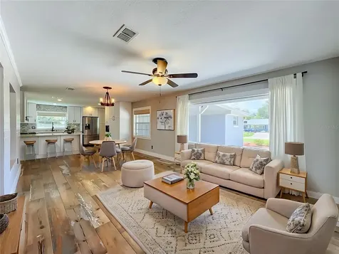 4713 Arcie Street Orlando FL 32812