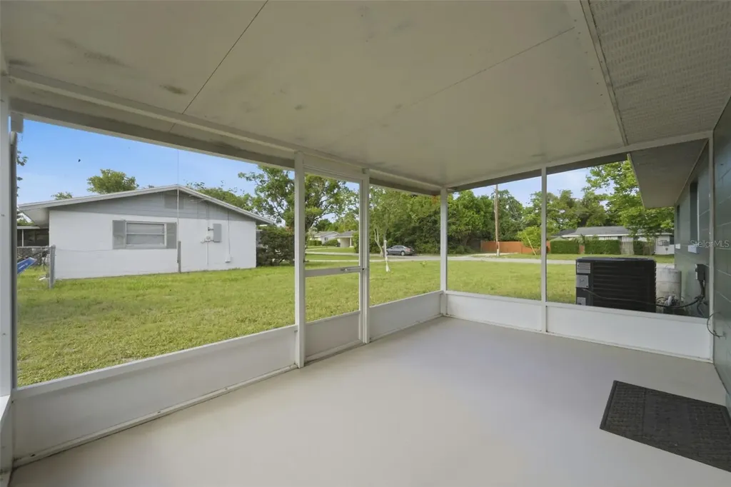 525 E Roberts Street Orange City FL 32763