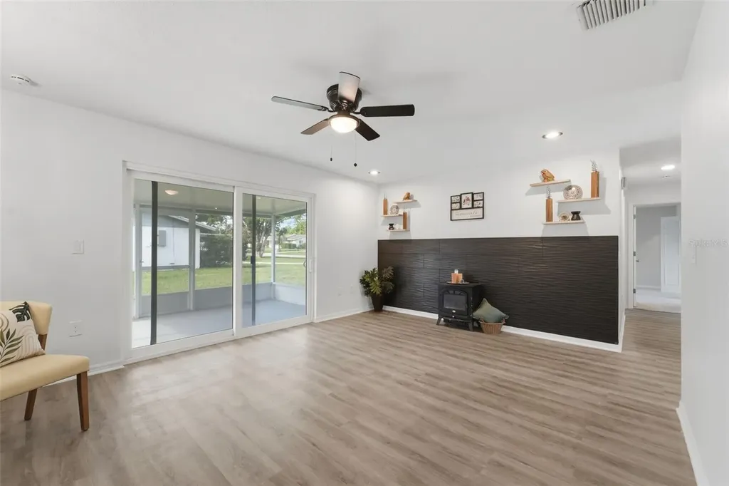 525 E Roberts Street Orange City FL 32763