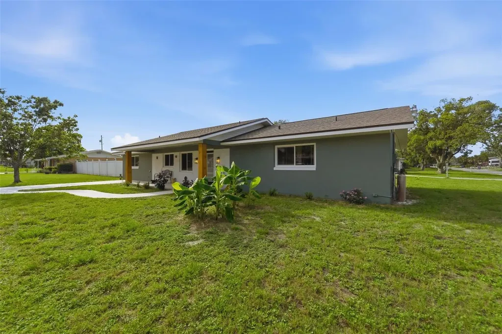 525 E Roberts Street Orange City FL 32763