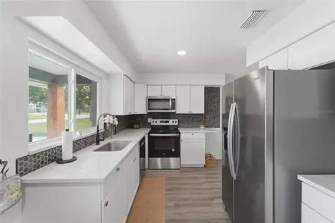 525 E Roberts Street Orange City FL 32763