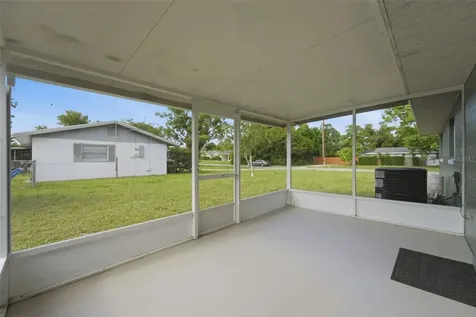525 E Roberts Street Orange City FL 32763