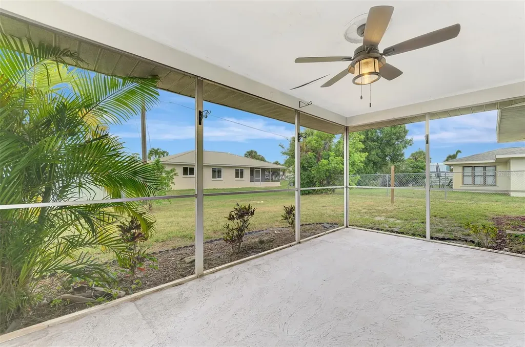 256 Periwinkle Road Venice FL 34293