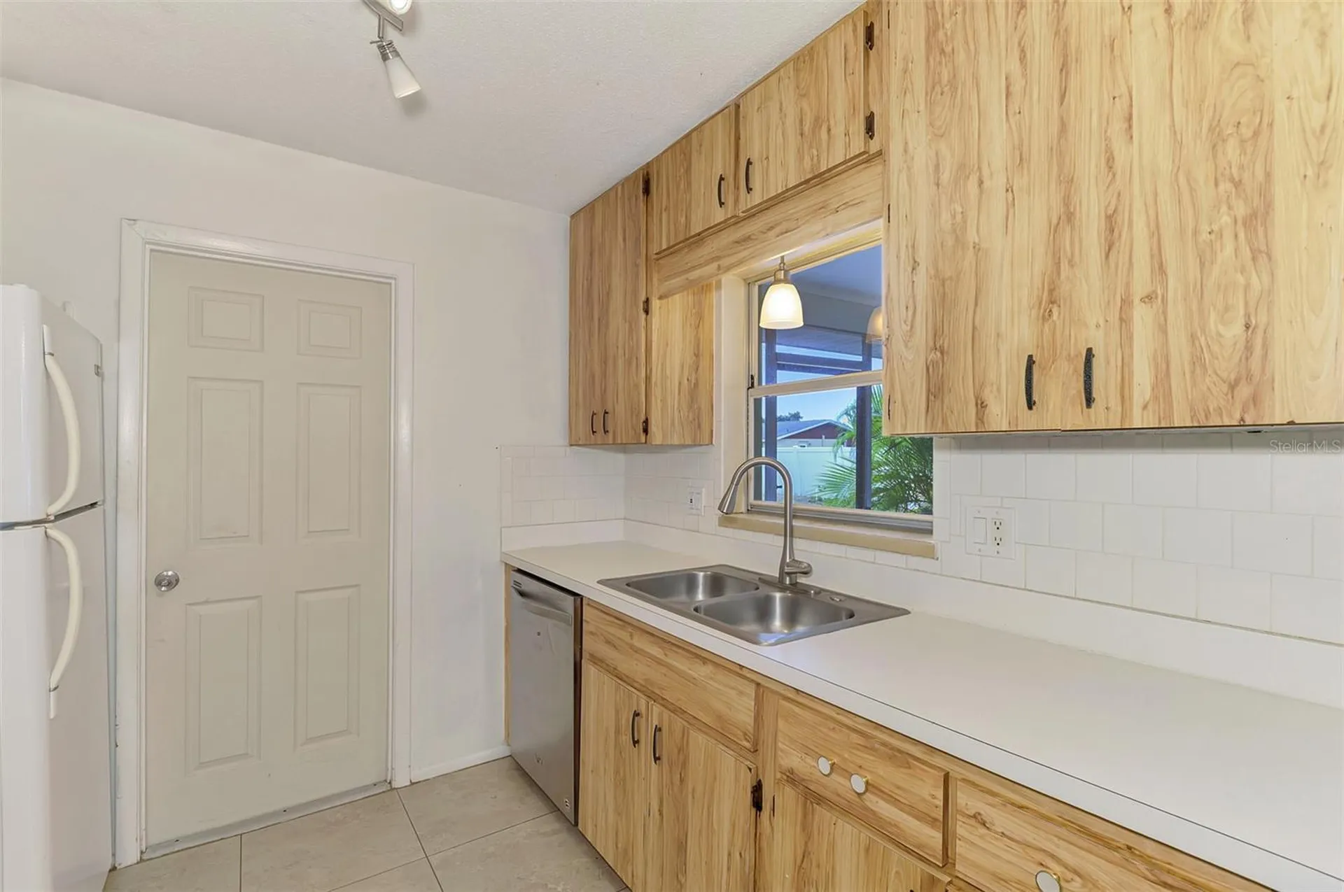 256 Periwinkle Road Venice FL 34293