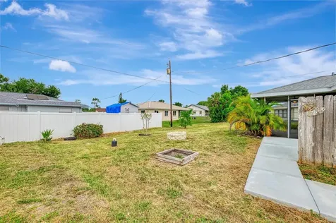 256 Periwinkle Road Venice FL 34293