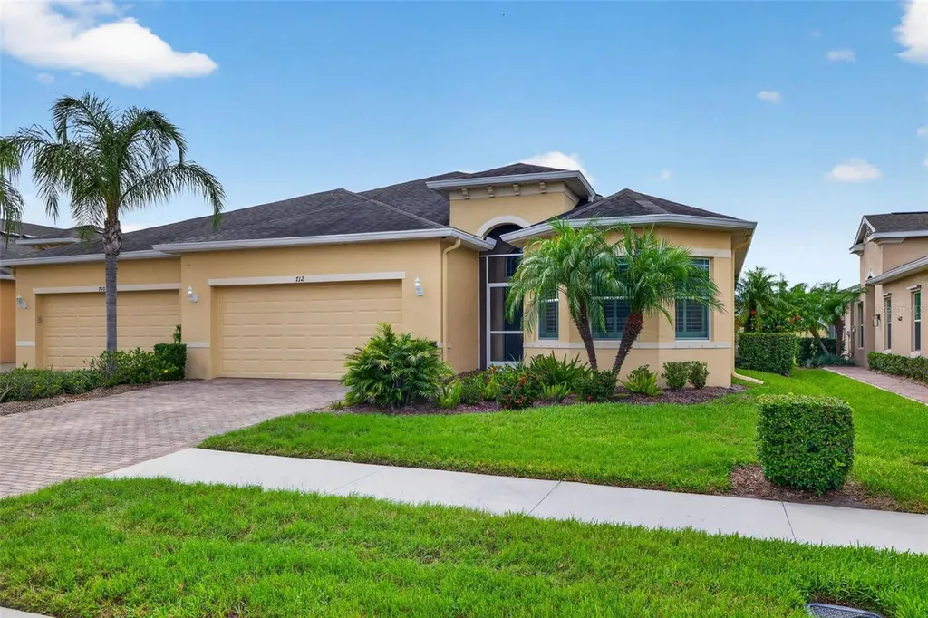 712 Chipper Drive Sun City Center FL 33573