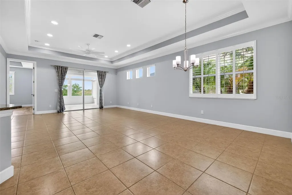 712 Chipper Drive Sun City Center FL 33573