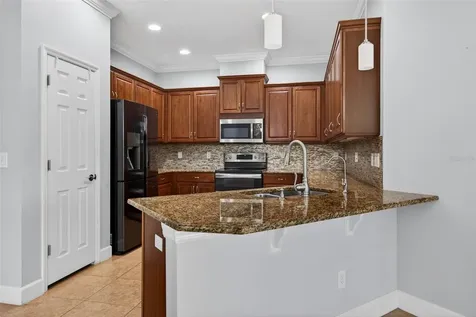 712 Chipper Drive Sun City Center FL 33573