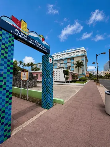 Avenue Isla Verde Cond. Los Corales Carolina PR 00979