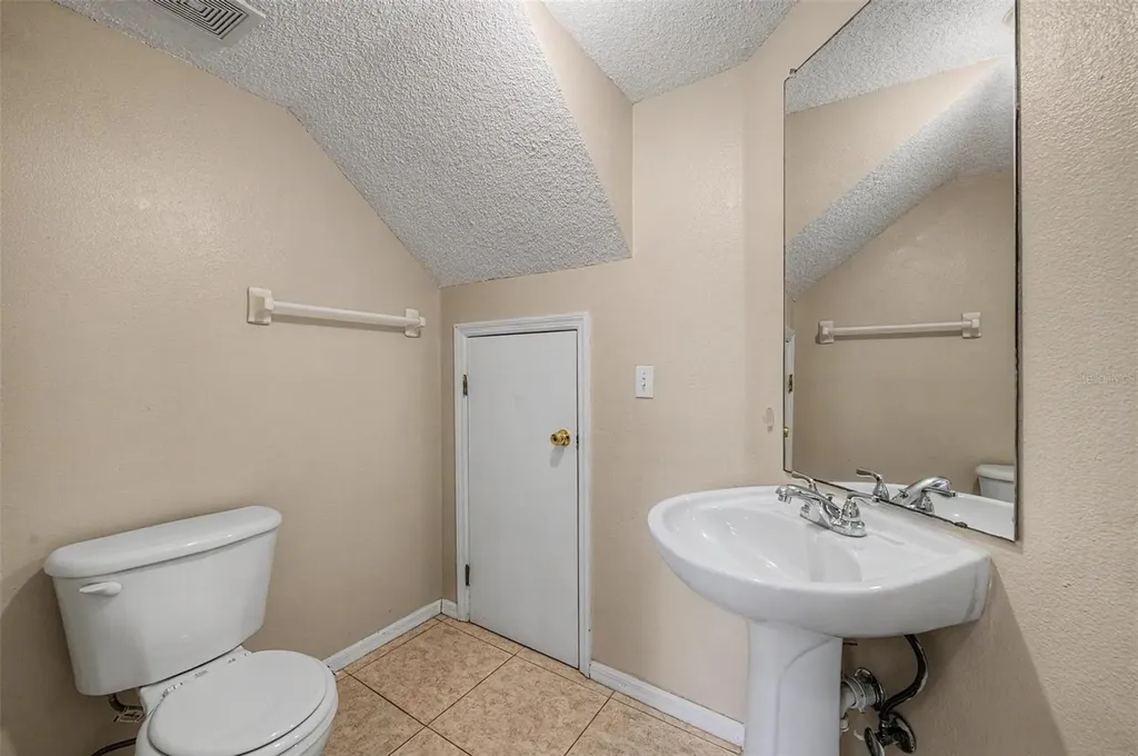 7434 E Bank Drive Tampa FL 33617