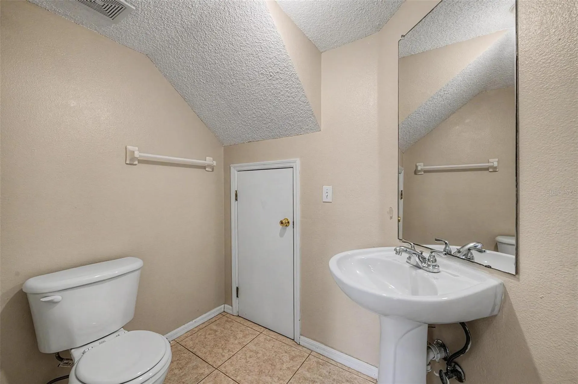 7434 E Bank Drive Tampa FL 33617