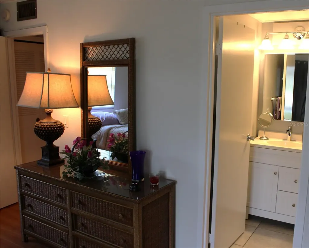 1802 Bedford Terrace Sun City Center FL 33573