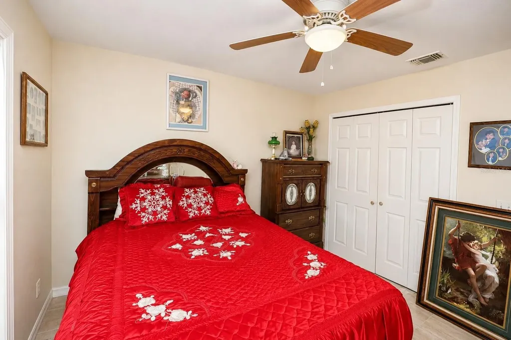 1822 S Houston Drive Deltona FL 32738