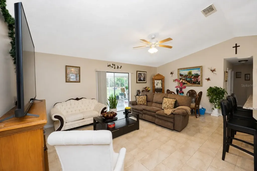 1822 S Houston Drive Deltona FL 32738