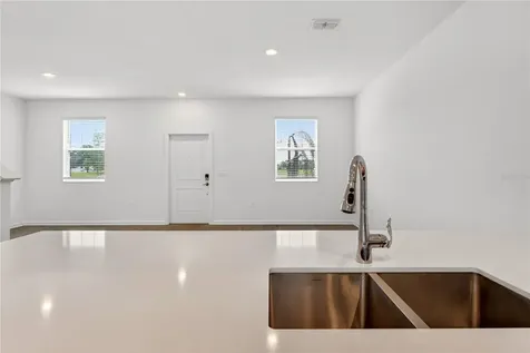 2559 Relaxing Lane Kissimmee FL 34744