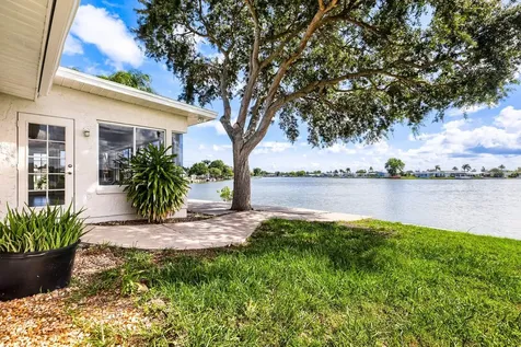3605 Westminister Court Holiday FL 34691
