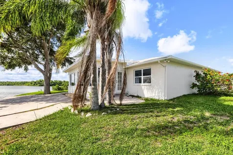 3605 Westminister Court Holiday FL 34691
