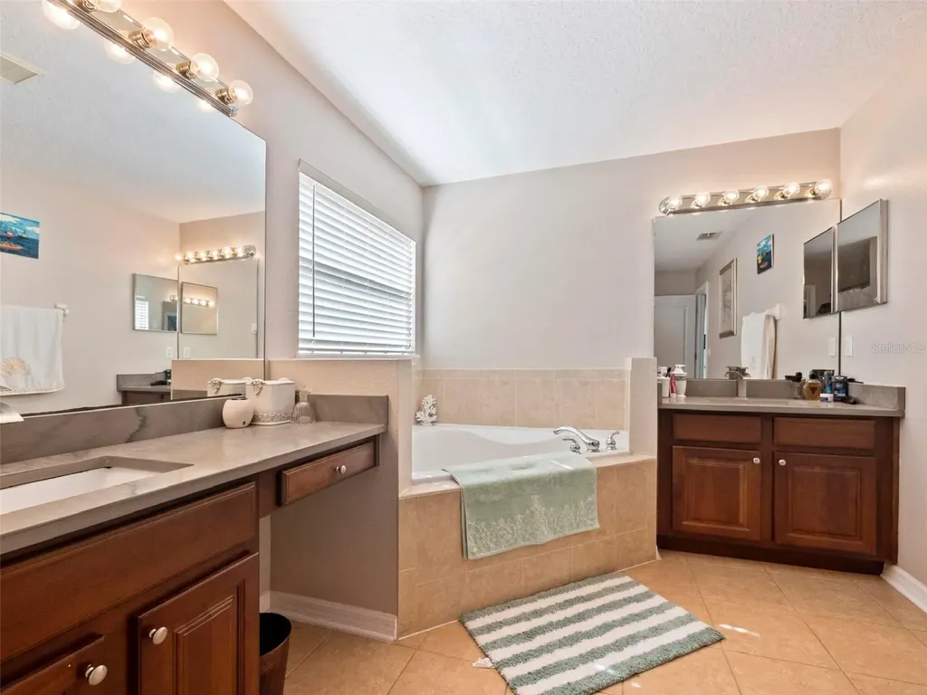 4490 Spring Blossom Lane Kissimmee FL 34746