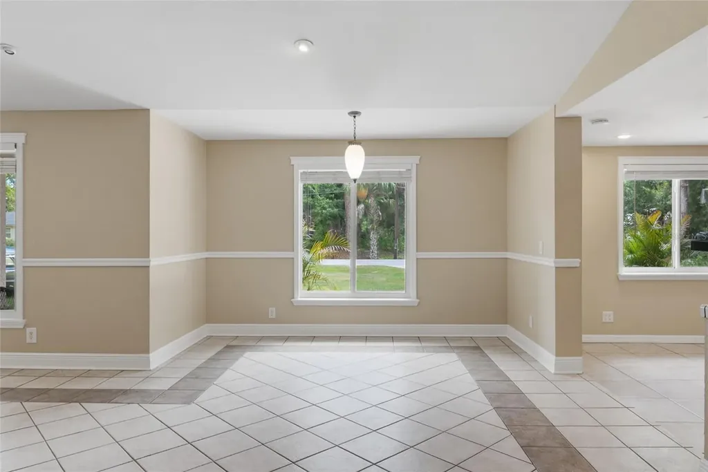 8205 Westridge Drive Tampa FL 33615