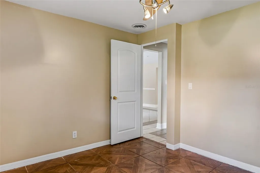 8205 Westridge Drive Tampa FL 33615