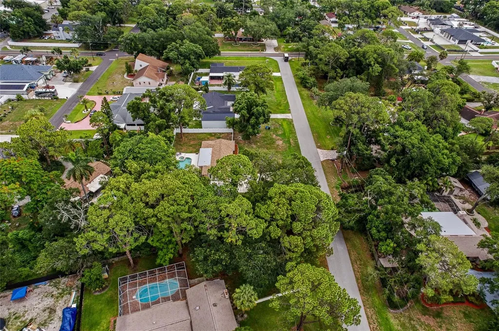 8205 Westridge Drive Tampa FL 33615