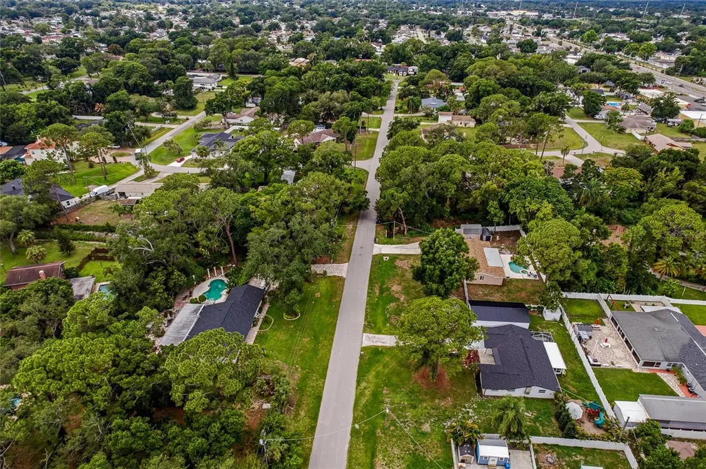 8205 Westridge Drive Tampa FL 33615