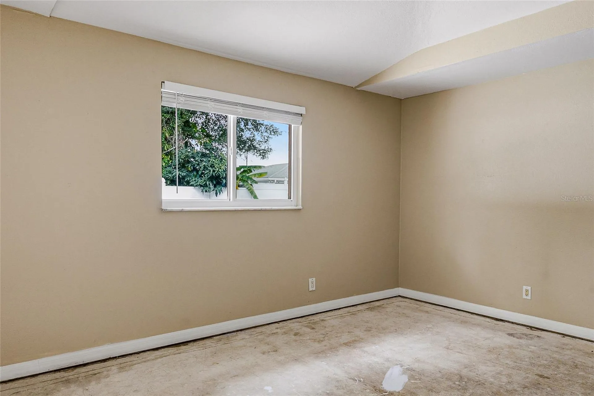 8205 Westridge Drive Tampa FL 33615