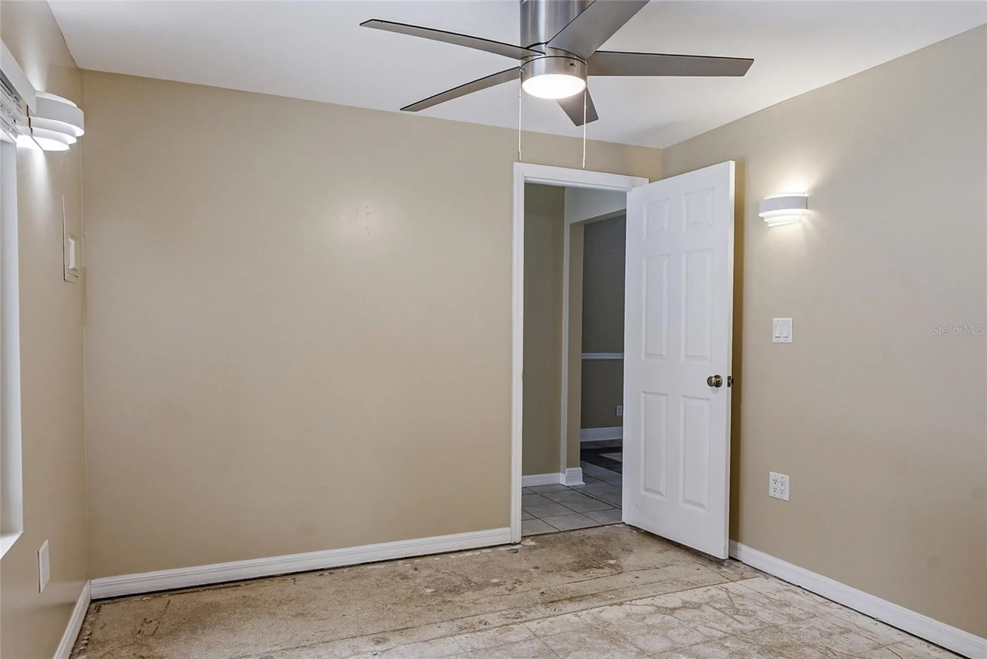 8205 Westridge Drive Tampa FL 33615