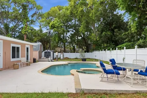 8205 Westridge Drive Tampa FL 33615