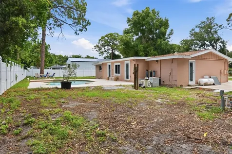8205 Westridge Drive Tampa FL 33615