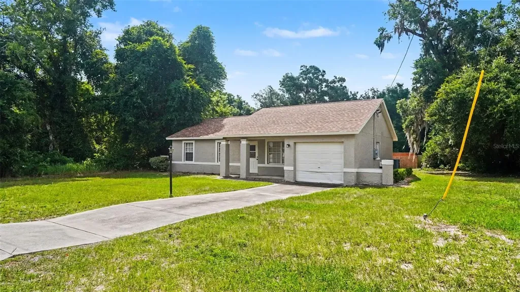 206 Oak Circle Ocala FL 34472