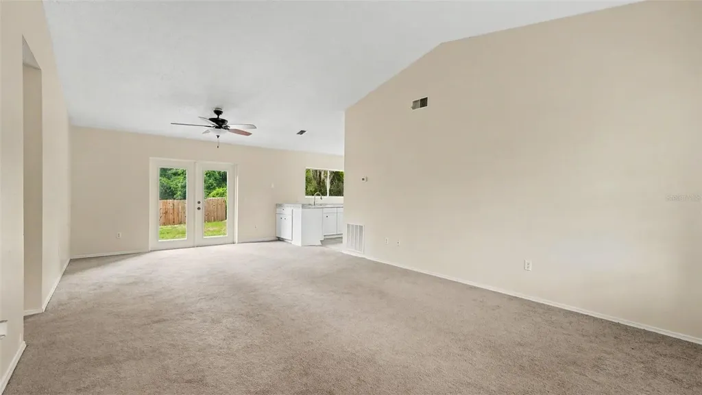 206 Oak Circle Ocala FL 34472