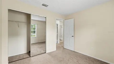 206 Oak Circle Ocala FL 34472