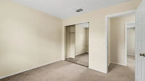 206 Oak Circle Ocala FL 34472