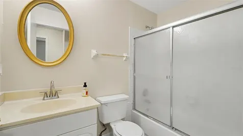 206 Oak Circle Ocala FL 34472