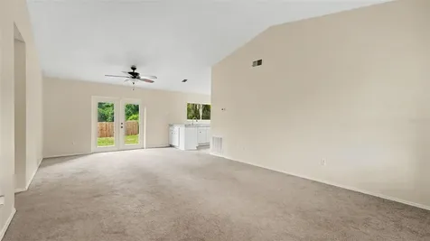 206 Oak Circle Ocala FL 34472