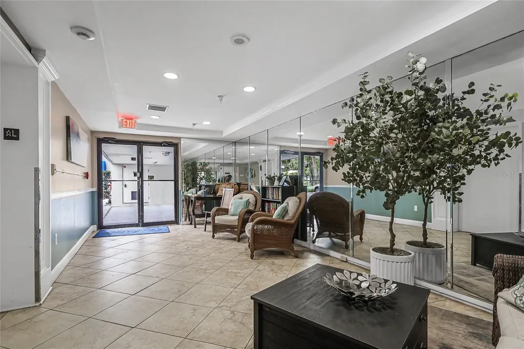 2780 N Riverside Drive Tampa FL 33602