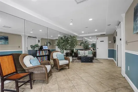 2780 N Riverside Drive Tampa FL 33602