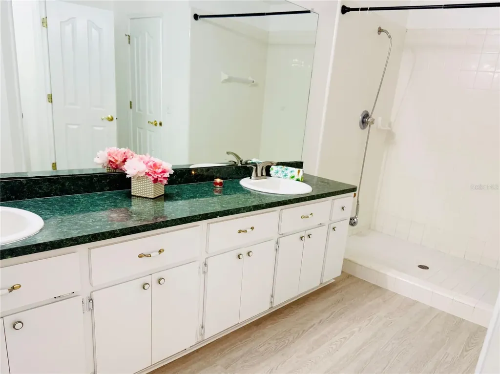 10336 NW 13th Avenue Gainesville FL 32606