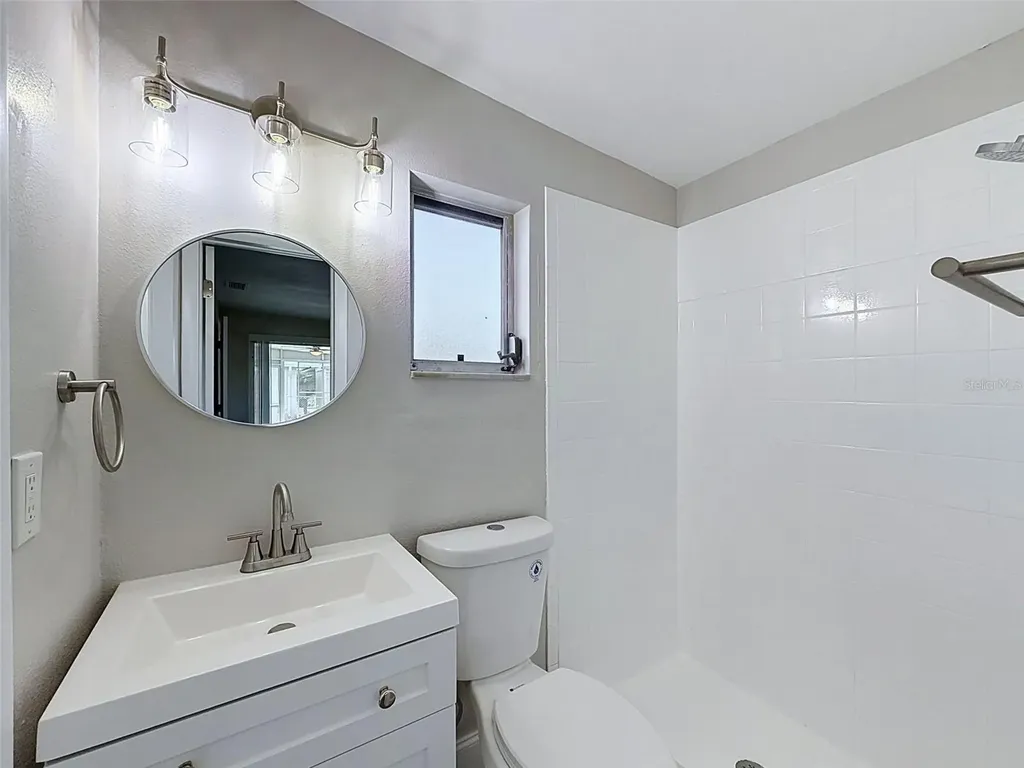 307 87th Avenue NE St Petersburg FL 33702