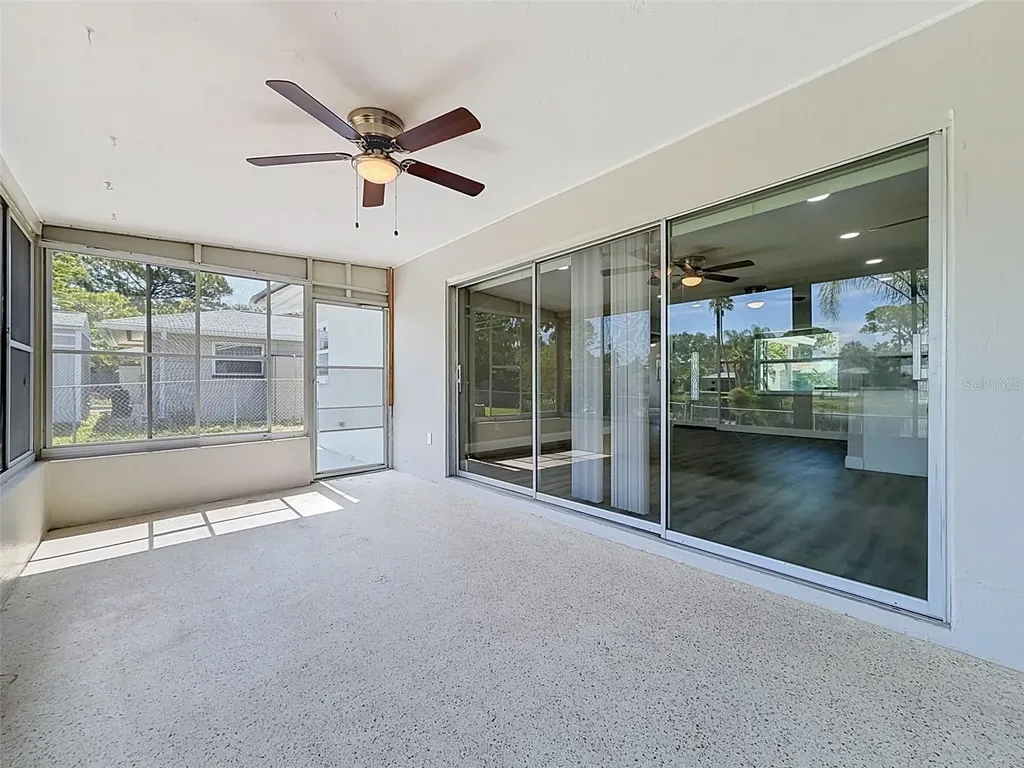 307 87th Avenue NE St Petersburg FL 33702