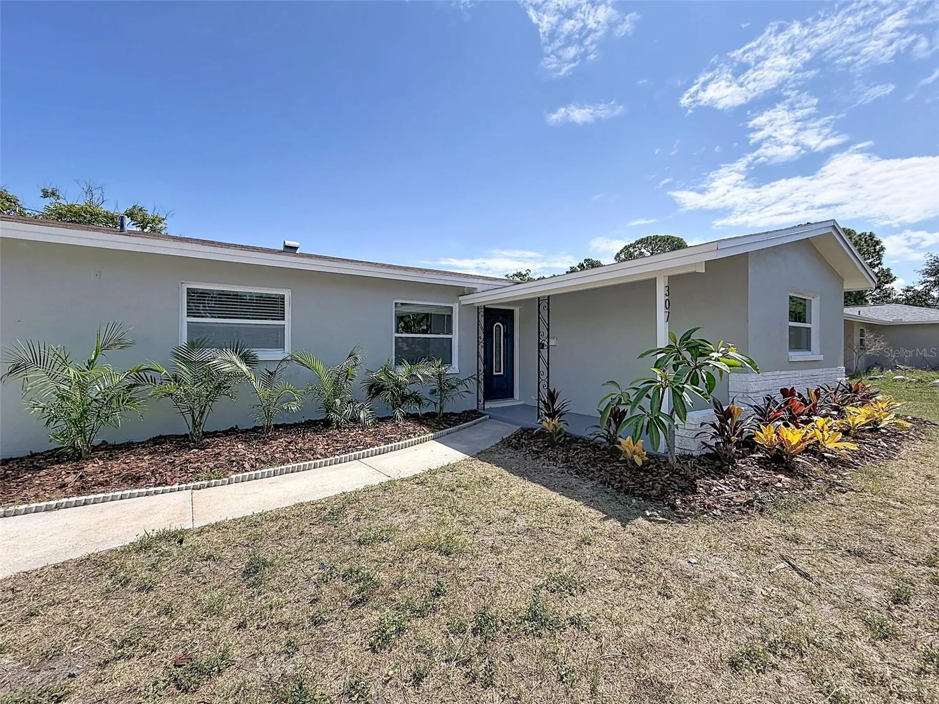 307 87th Avenue NE St Petersburg FL 33702