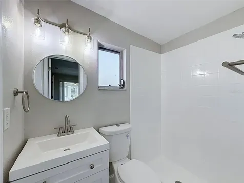 307 87th Avenue NE St Petersburg FL 33702