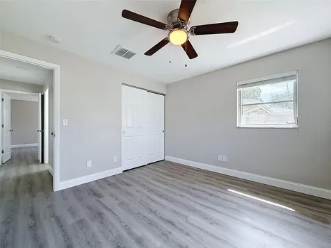 307 87th Avenue NE St Petersburg FL 33702
